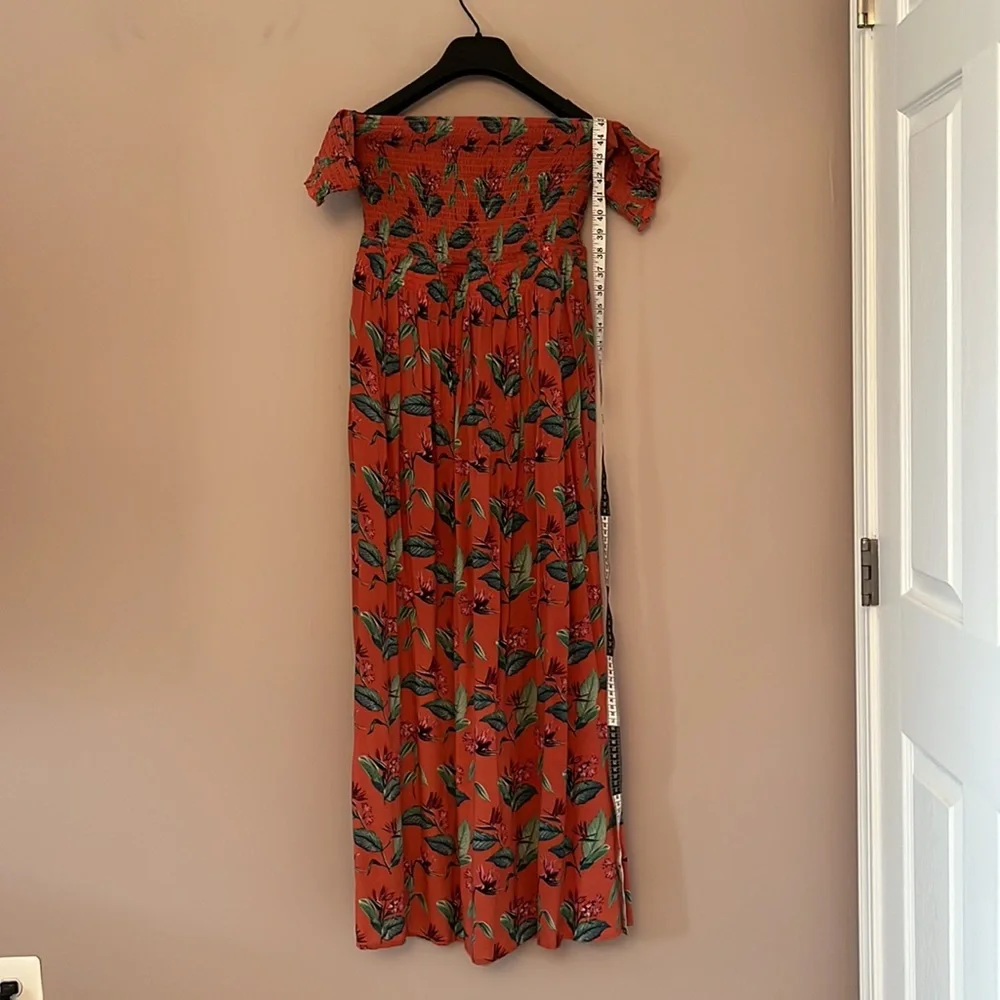 Dress - Picture 2 of 9